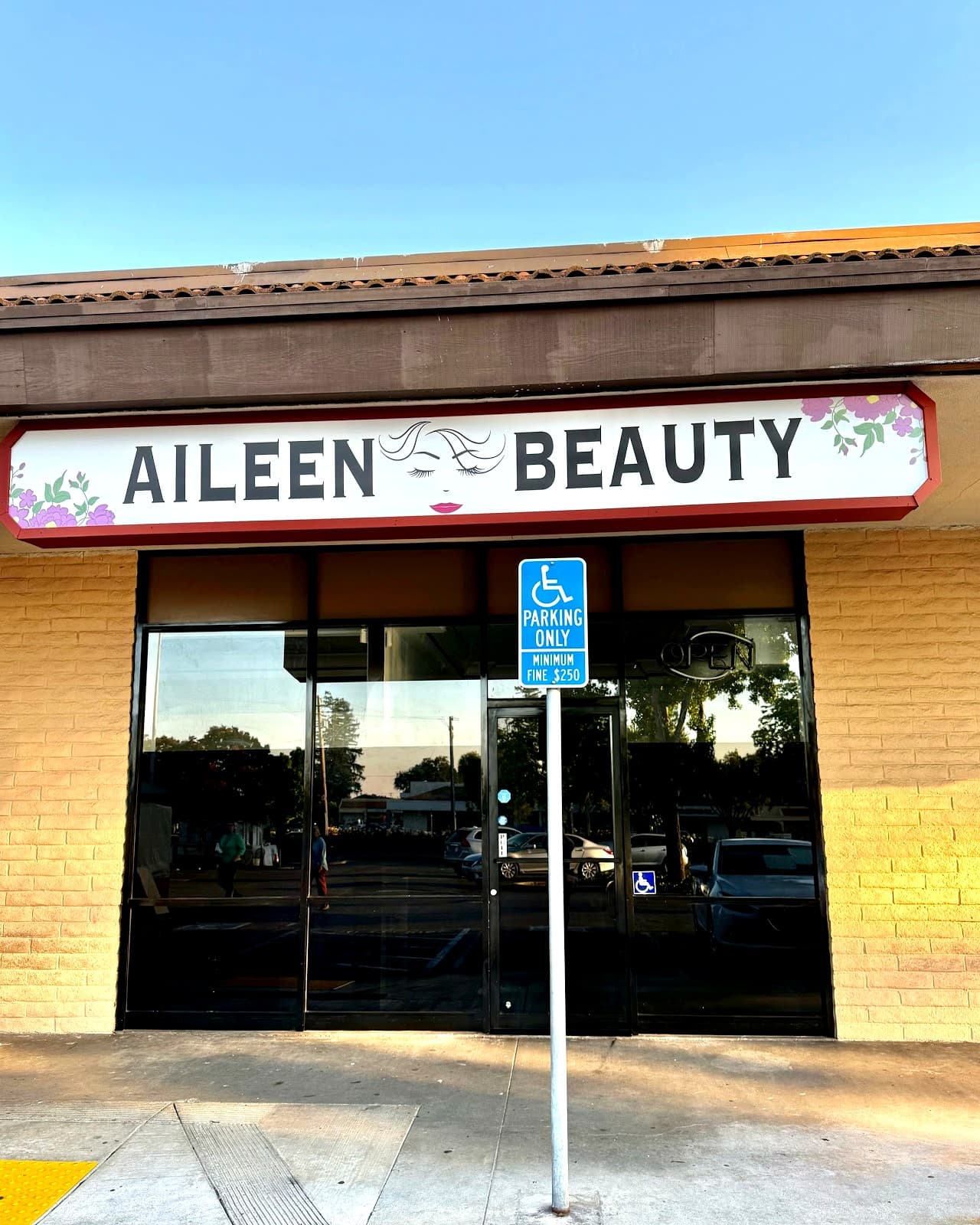 Aileen's Beauty storefront exterior